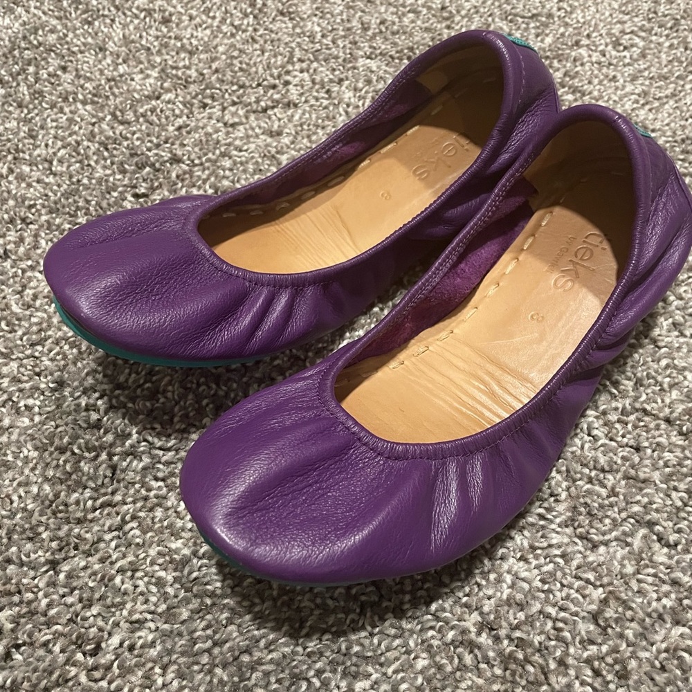 Size 8 lilac Tieks